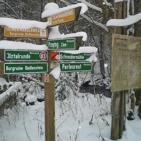 Ferienhaus Ilztal 度假居 *